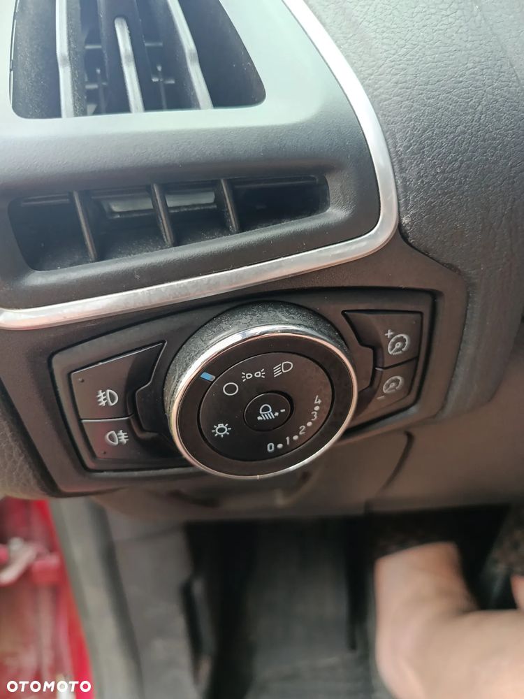 Ford Focus 1.6 Trend - 16