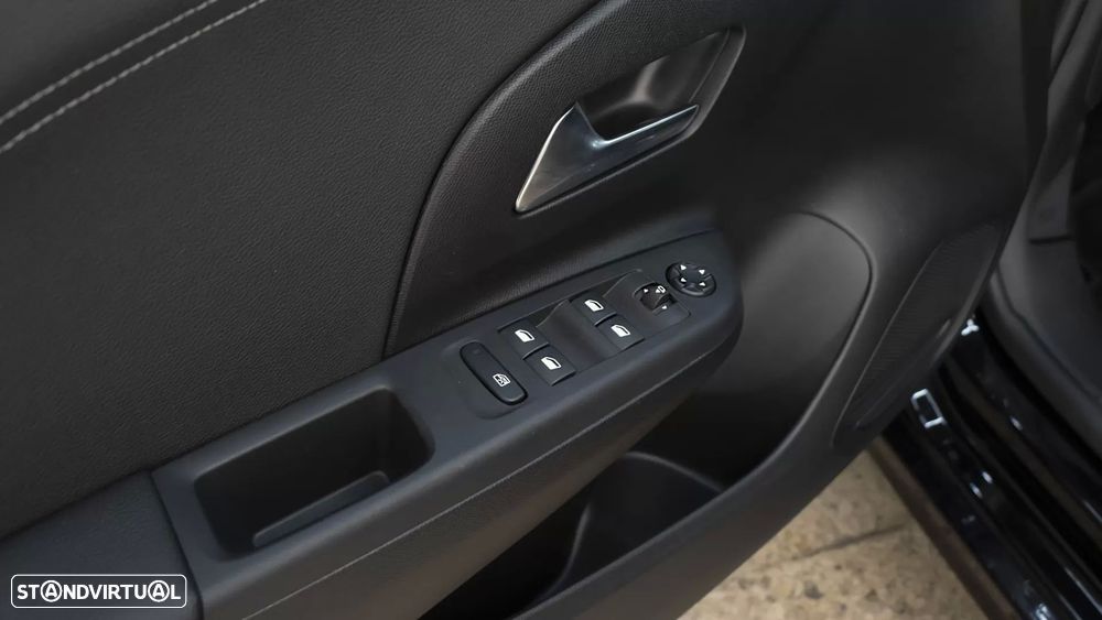 Opel Corsa 1.2 T Hybrid EdCT — fotografia 18