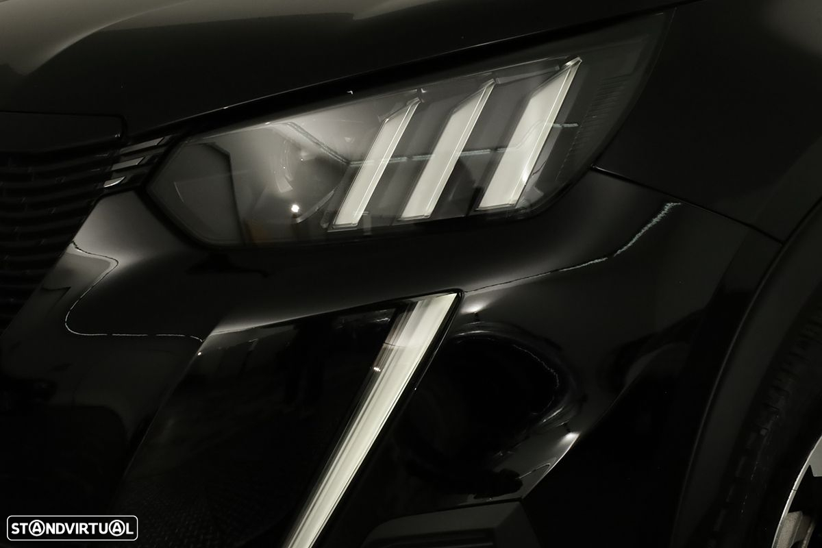 Peugeot e-2008 50 kWh GT - 6