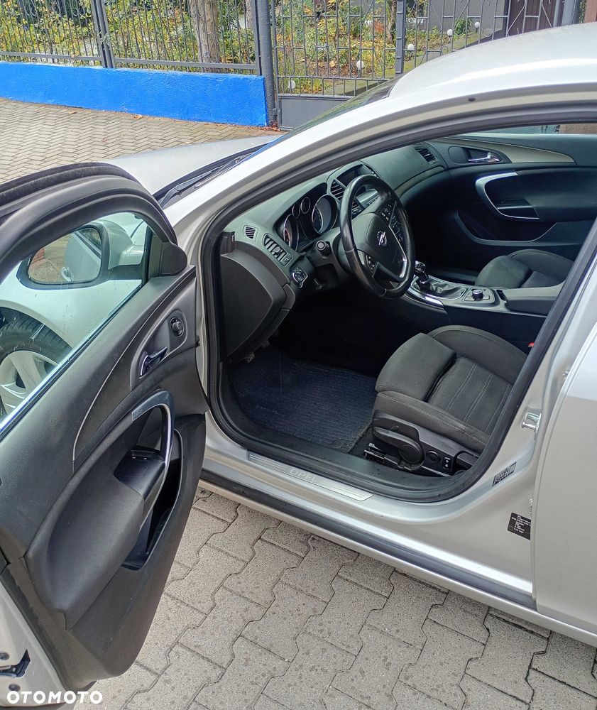 Opel Insignia - 8