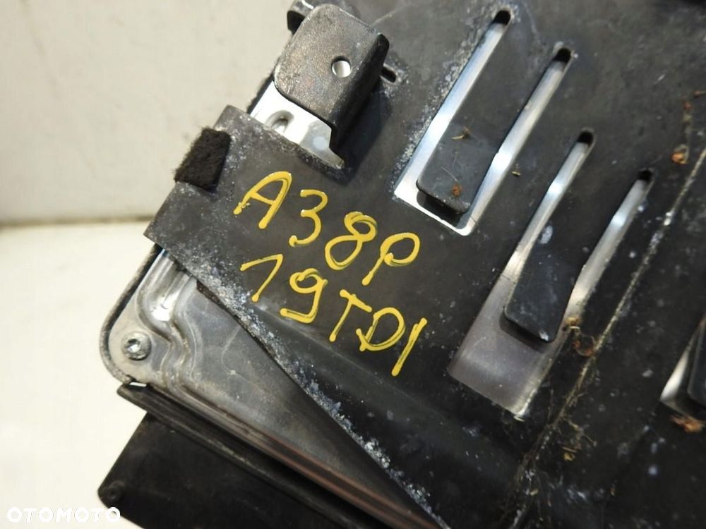 ZESTAW STARTOWY AUDI A3 8P 1.9 TDI 03G906016CC 0281011832 8P0907279C - 2