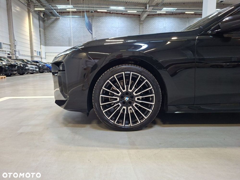 BMW Seria 7 - 10