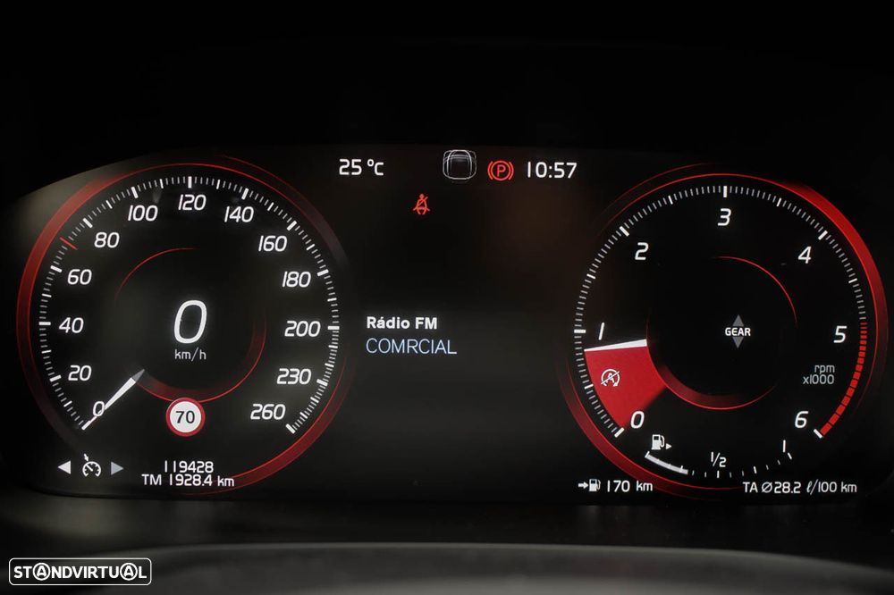 Volvo V60 D3 Momentum Pro - 15