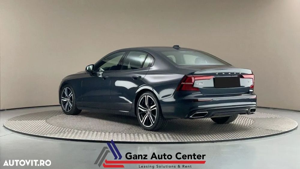 Volvo S60 T5 R-Design - 3