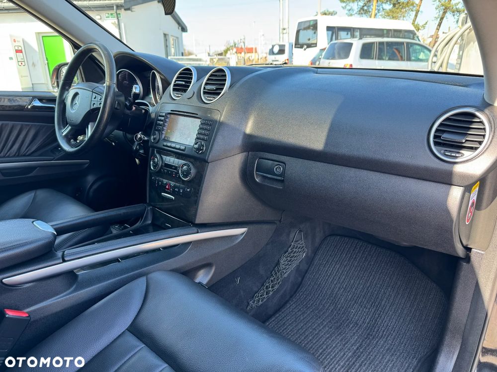 Mercedes-Benz ML 420 CDI 4Matic 7G-TRONIC DPF Edition 10 - 37