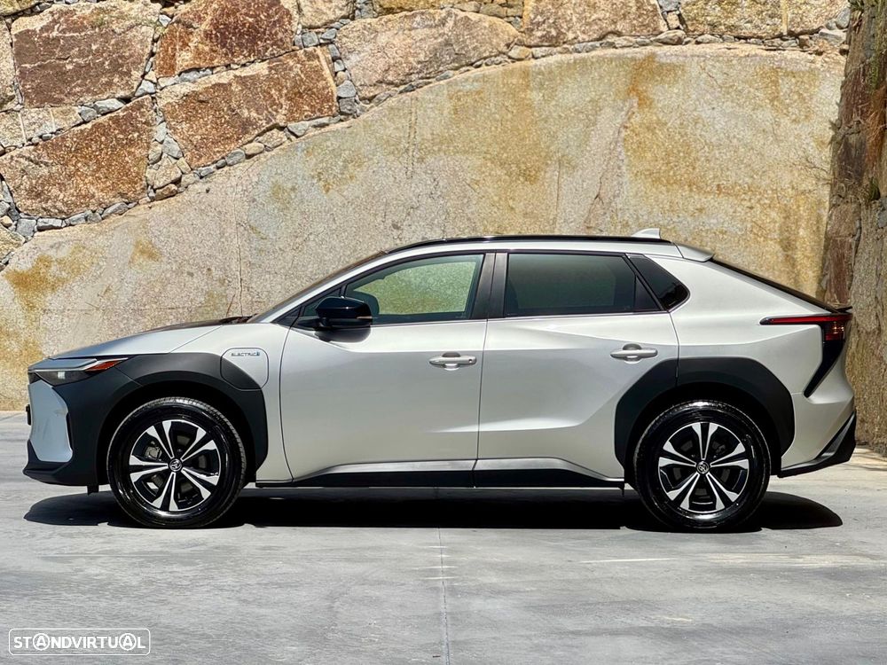 Toyota bZ4X 71,4 kWh Exclusive - 30