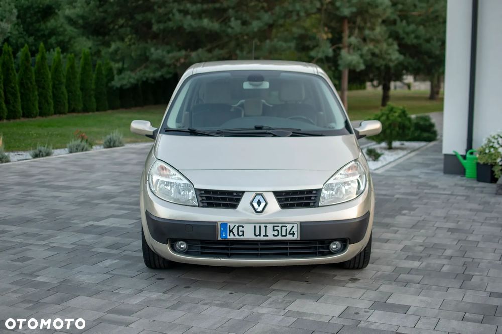 Renault Scenic - 8