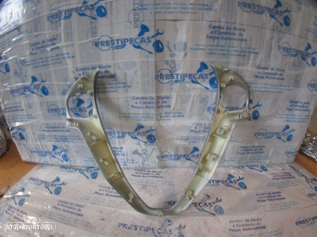 Grelha Friso 62145370 FORD FIESTA 6 FASE 1 2012 1.4TDCI 71CV 5P BRANCO ESQ GRE VOLANTE - 2