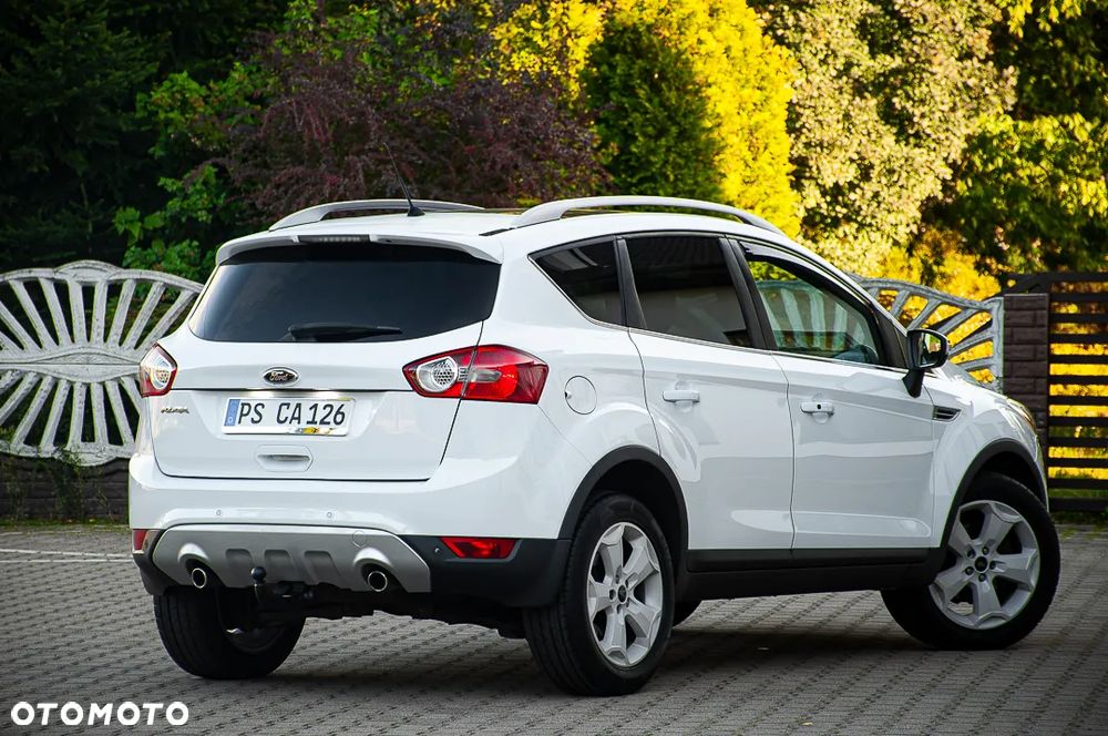 Ford Kuga 2.0 TDCi 4x4 Titanium - 16