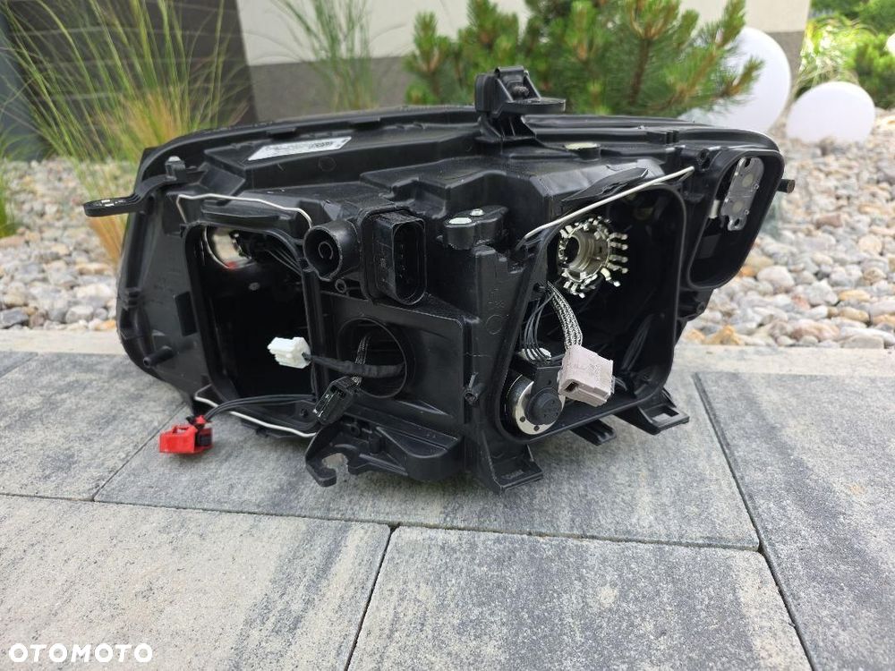 AUDI Q5 SQ5 8R LIFT Lampa prawa przód Bi-Xenon Led 8R0941044C - 8