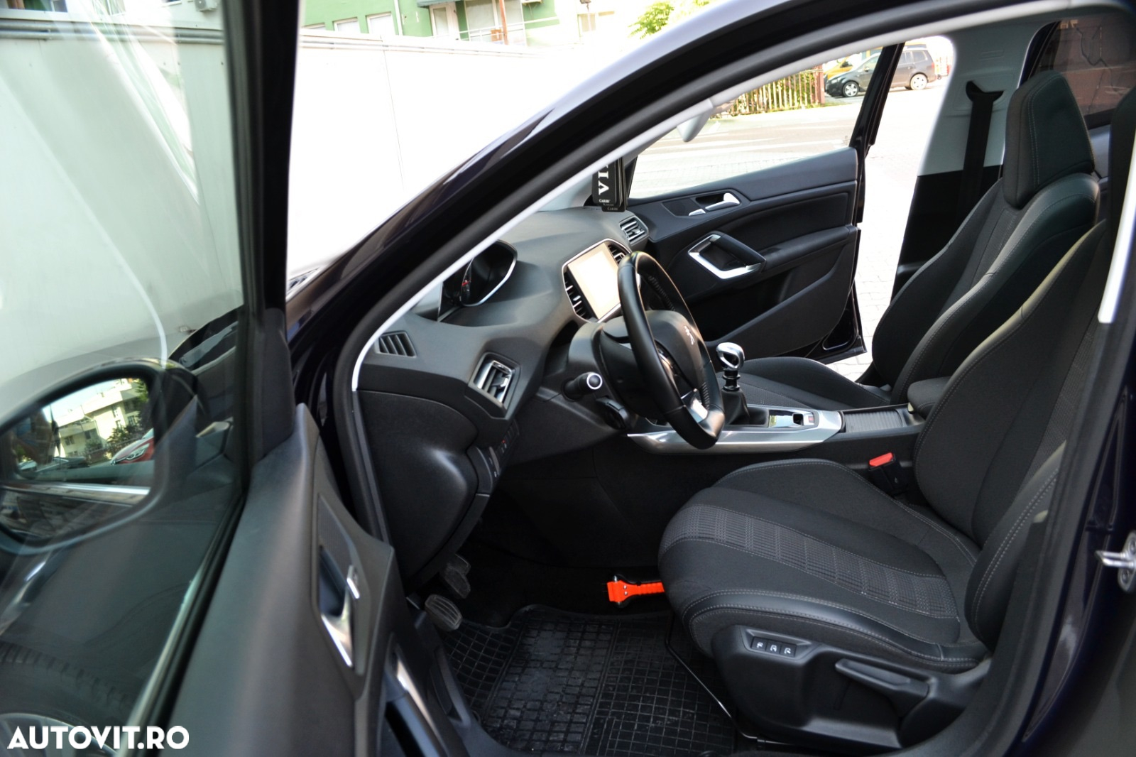 Peugeot 308 1.2 L PureTech Turbo S&S Active - 14