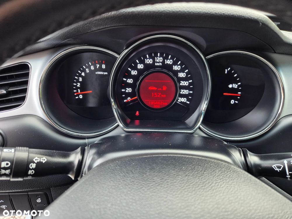 Kia Ceed 1.6 GDI Fifa World Cup Edition - 27
