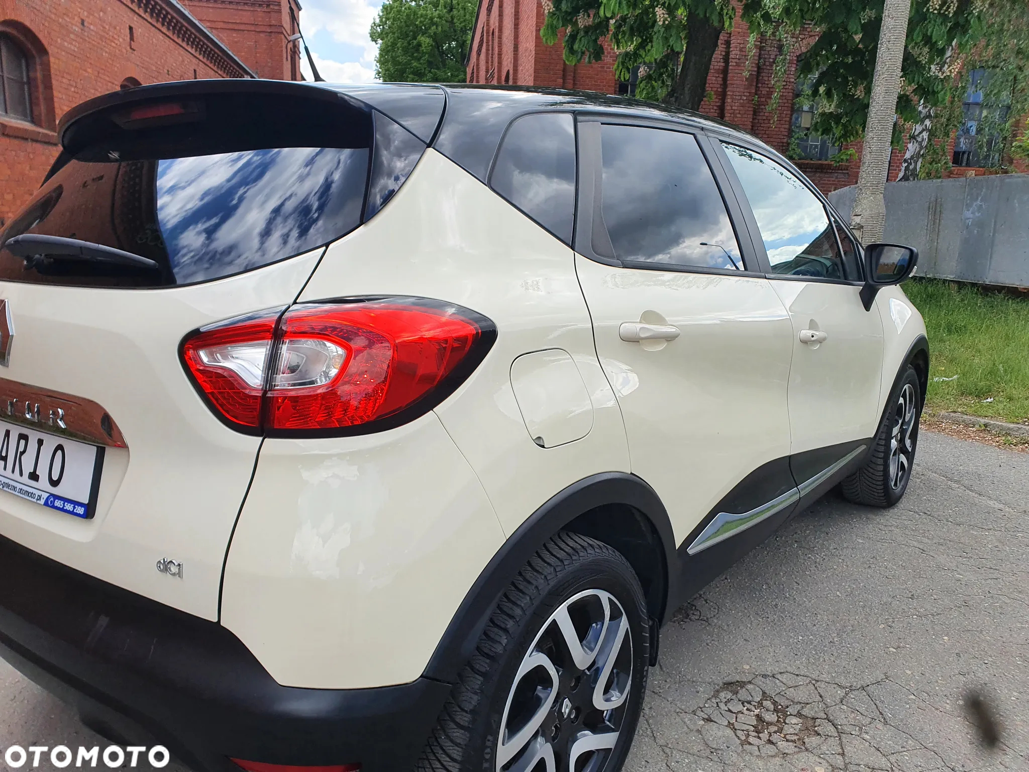Renault Captur 1.5 dCi Energy Life - 4