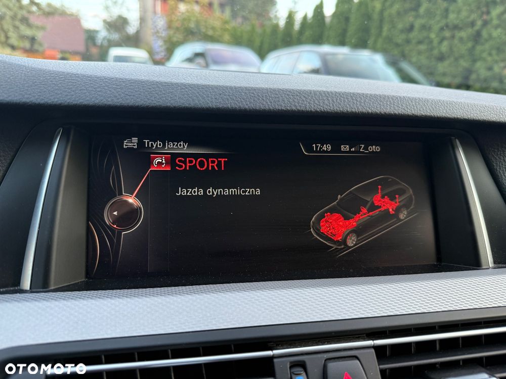 BMW Seria 5 520d Touring M Sport Edition - 32