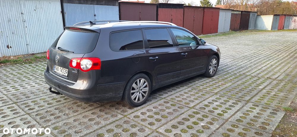 Volkswagen Passat 1.6 TDI DPF BlueMot Trendline - 4