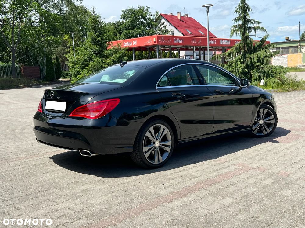 Mercedes-Benz CLA 200 Urban - 5