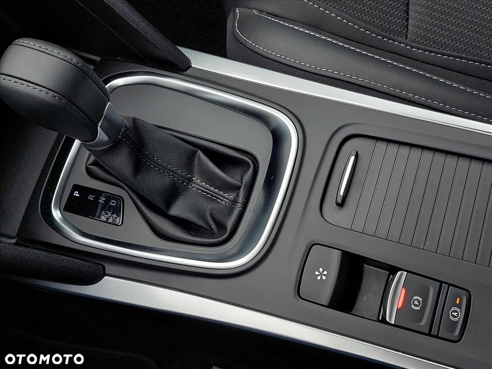 Renault Megane 1.3 TCe Intens EDC - 17