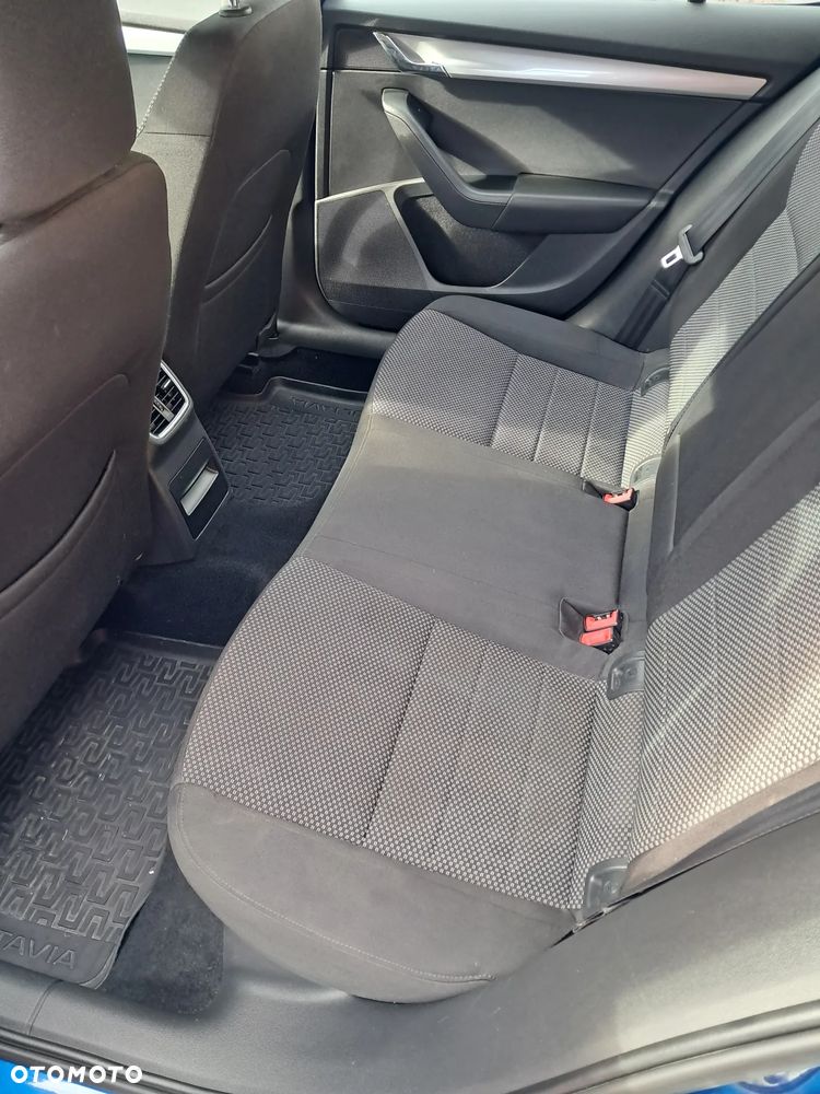 Skoda Octavia 1.4 TSI Ambition - 10