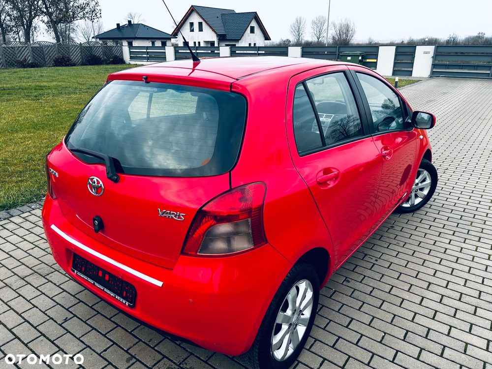 Toyota Yaris 1.0 VVT-i Life - 15