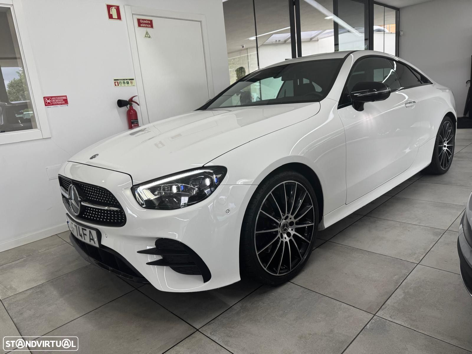 Mercedes-Benz E 220 d AMG Line - 1