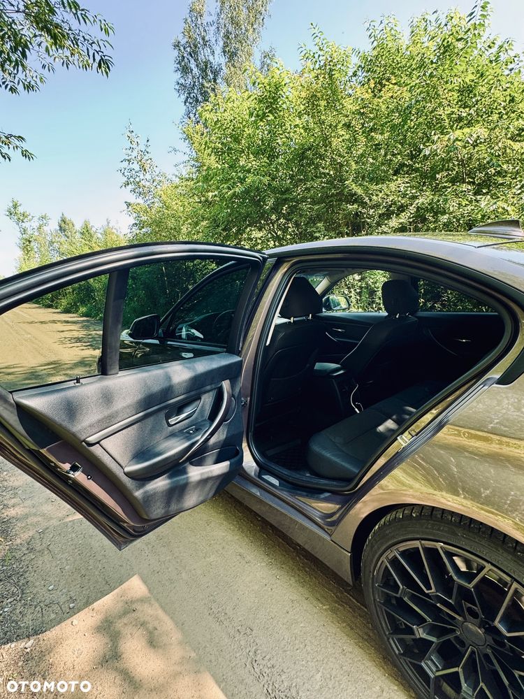 BMW Seria 3 - 10