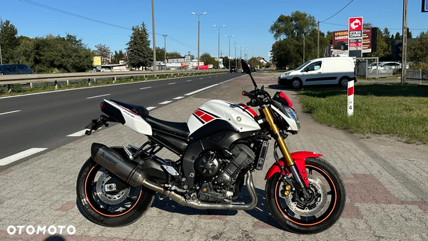 Yamaha FZ8