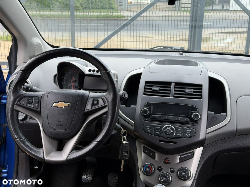 Chevrolet Aveo - 24