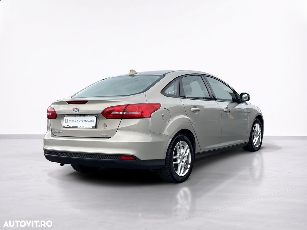 Ford Focus 1.0 EcoBoost Trend - 6