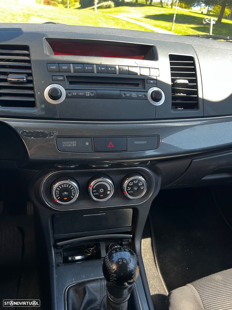 Mitsubishi Lancer Sportback - 23