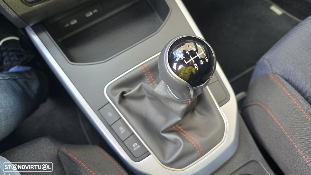 SEAT Arona 1.0 TSI FR - 27