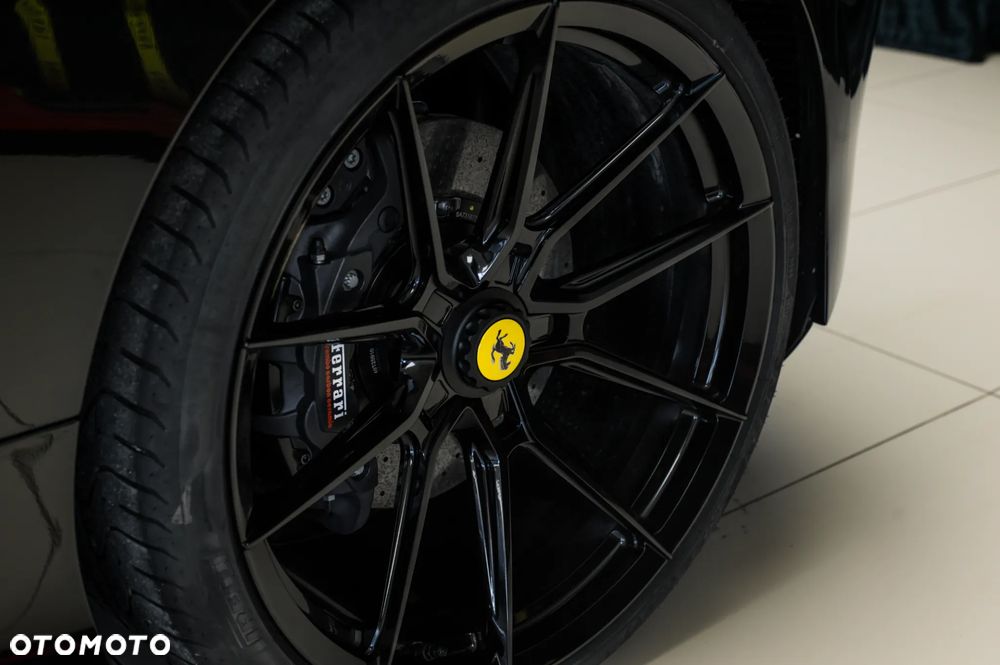Ferrari F8 Spider Standard - 14