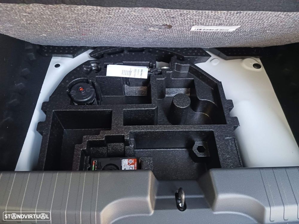 Fiat Grande Panda 1.2 Hybrid La Prima eDCT - 34