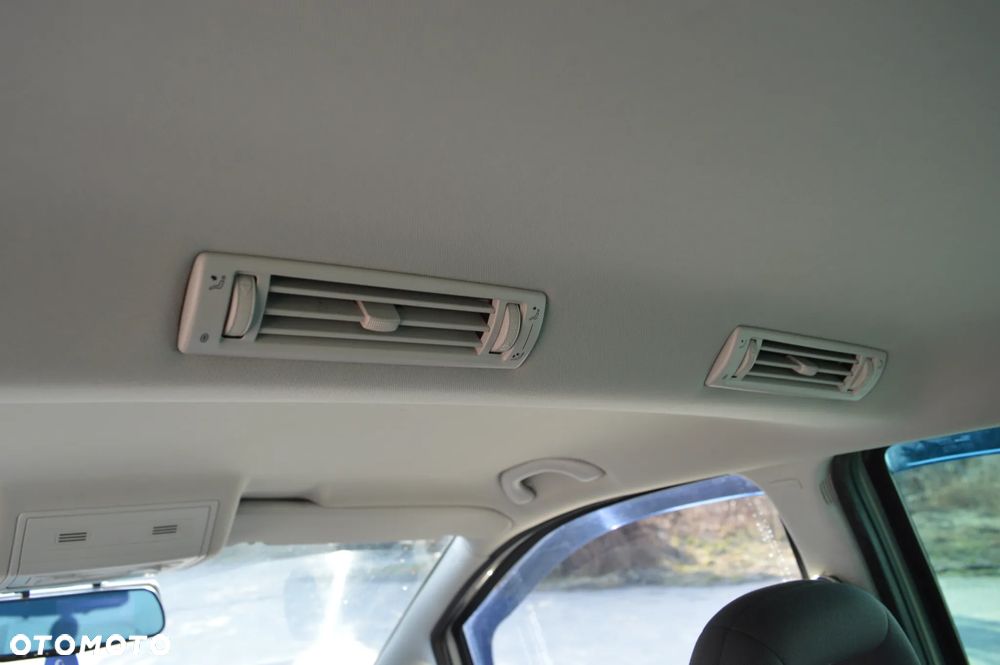 Volkswagen Sharan 2.0 TDI Highline - 16