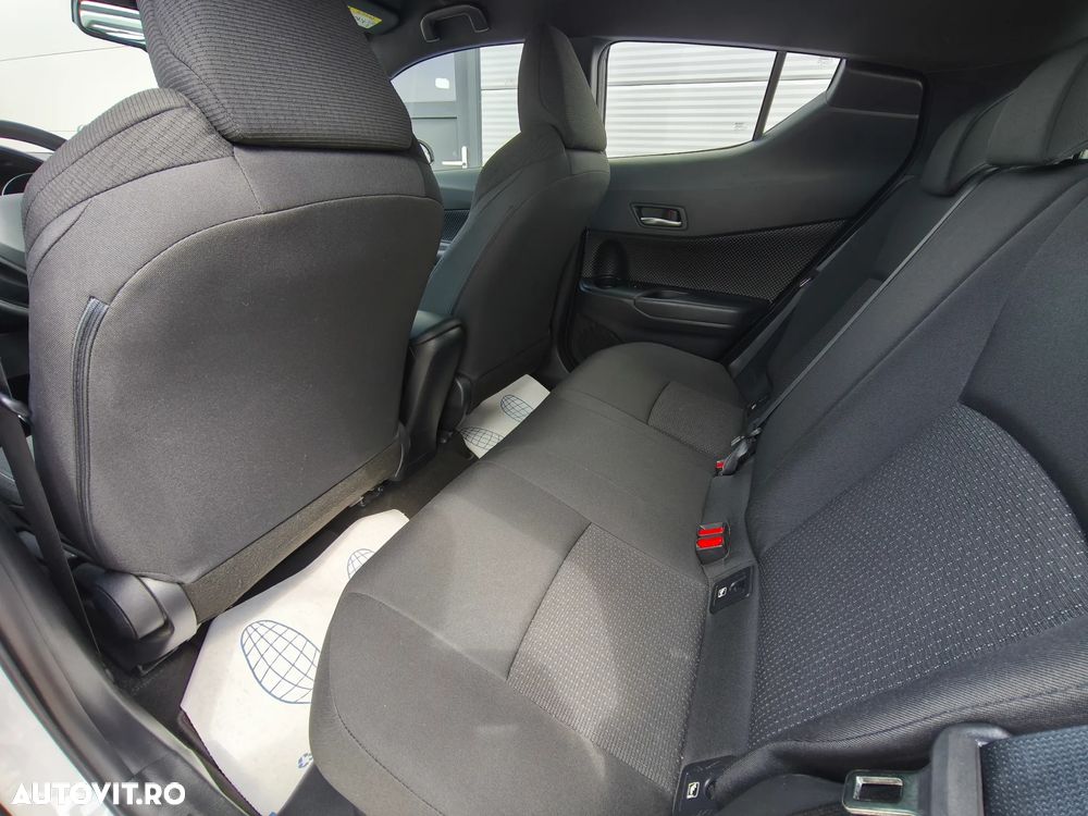 Toyota C-HR 1.8 HSD 4x2 CVT C-enter - 9