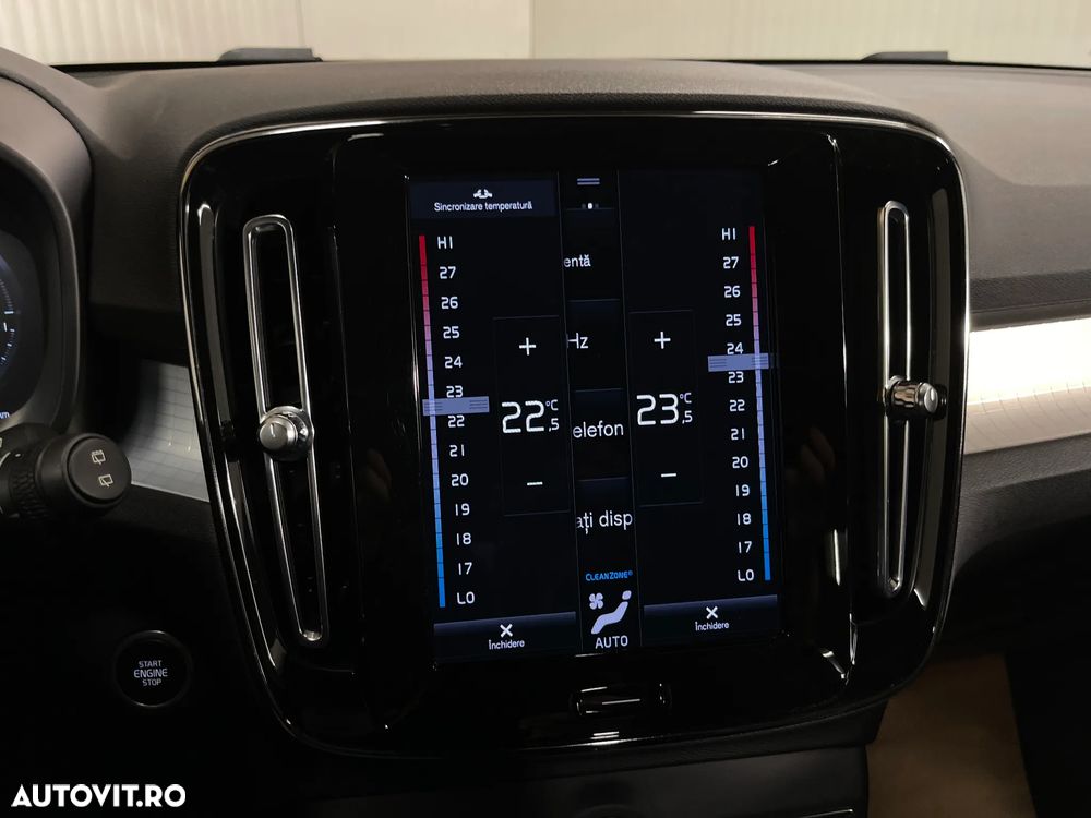 Volvo XC 40 T5 Twin Engine DKG Momentum Pro - 17