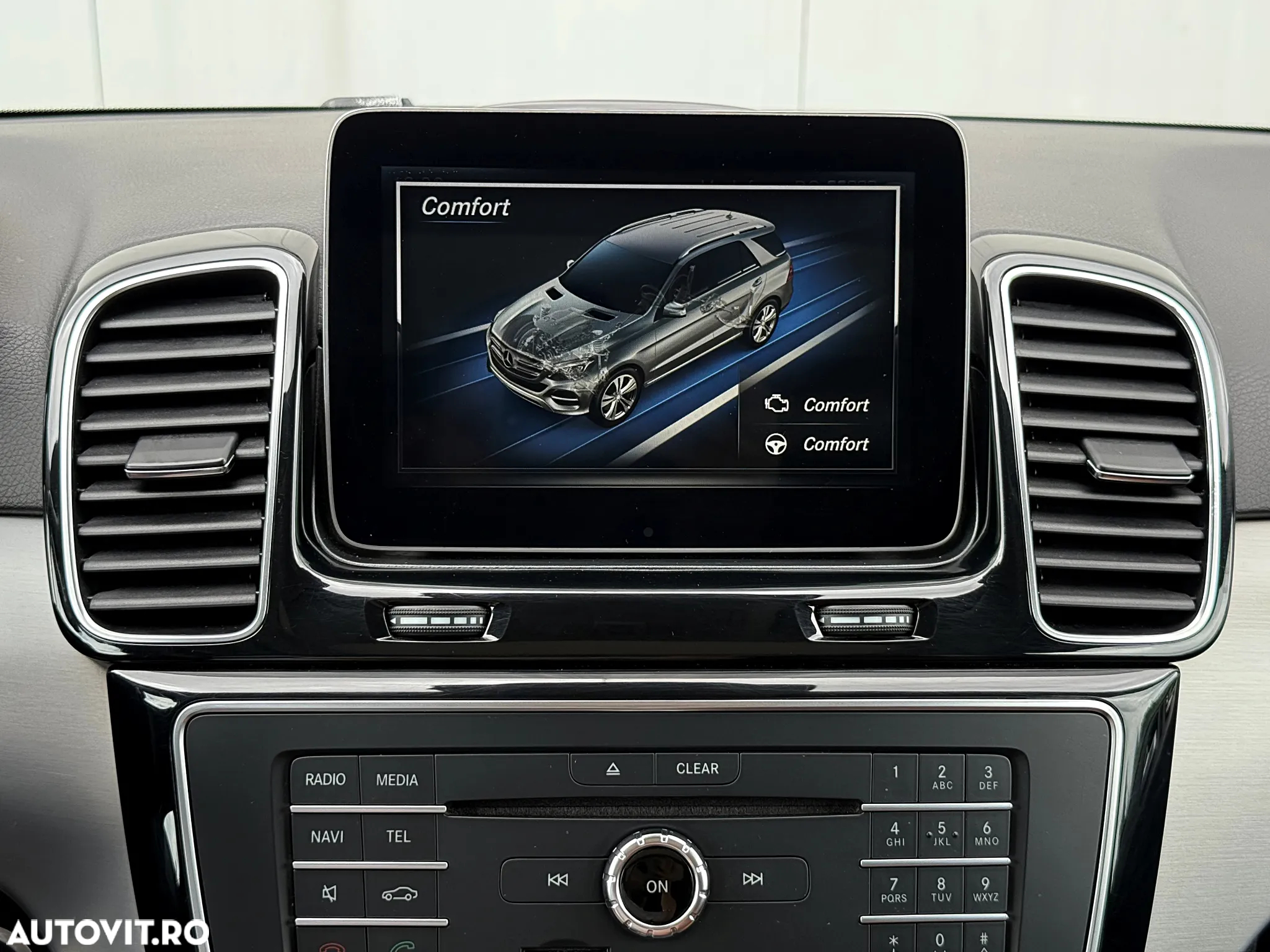 Mercedes-Benz GLE 350 d 4MATIC - 34