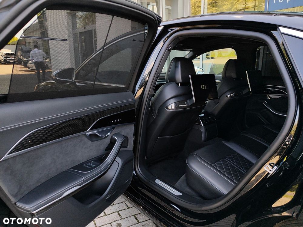 Audi S8 - 14