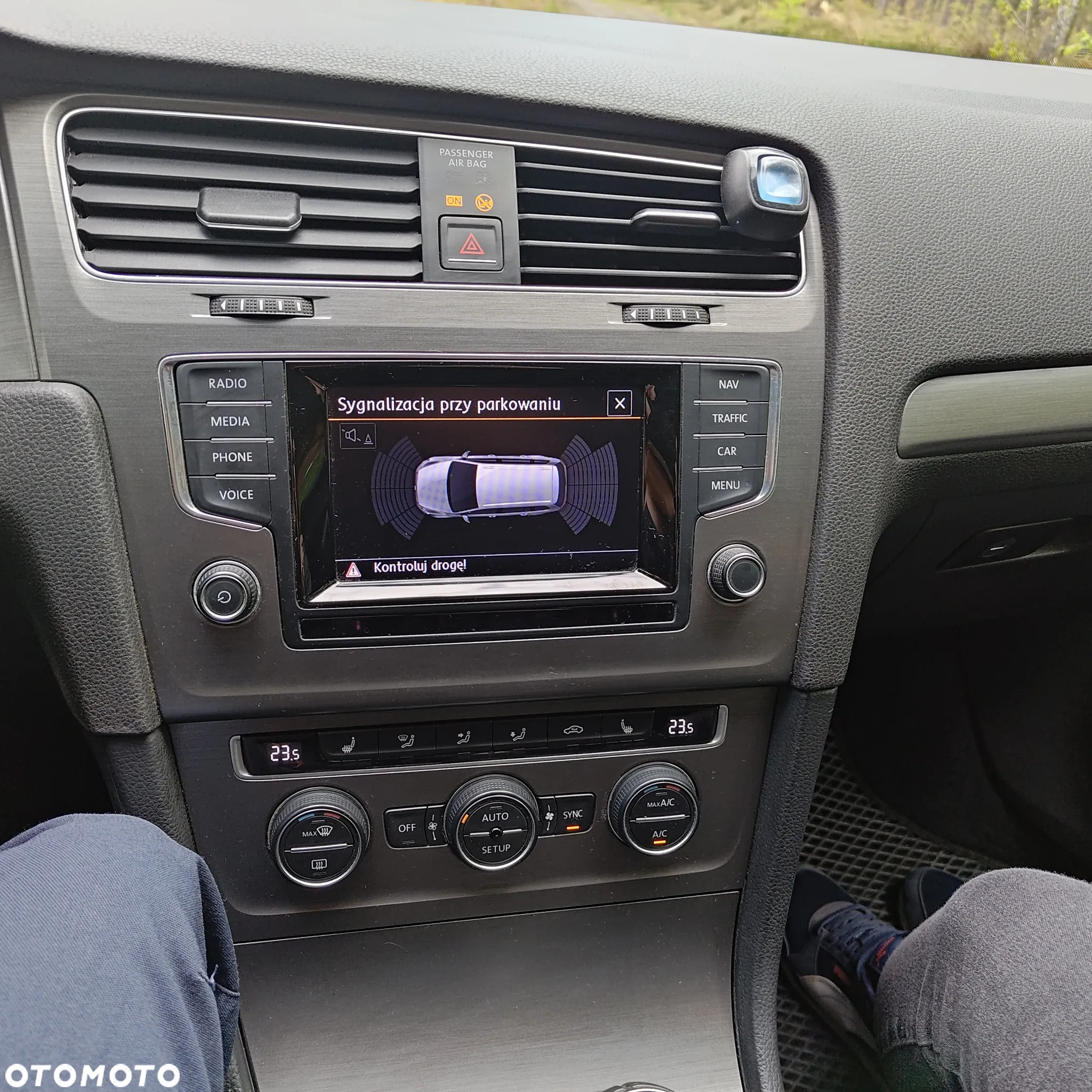 Volkswagen Golf - 15