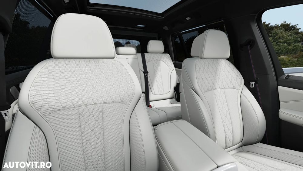 BMW X7 M60i xDrive - 8