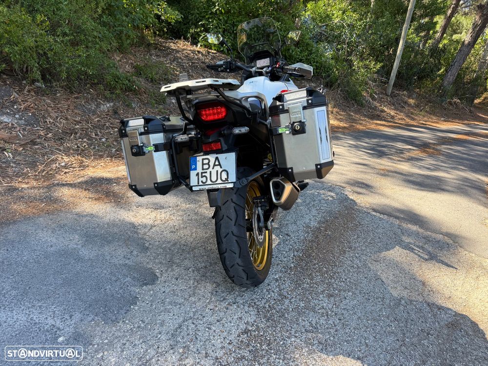 Honda Transalp 750 - 19