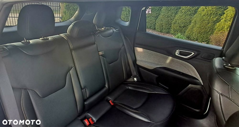 Jeep Compass - 17