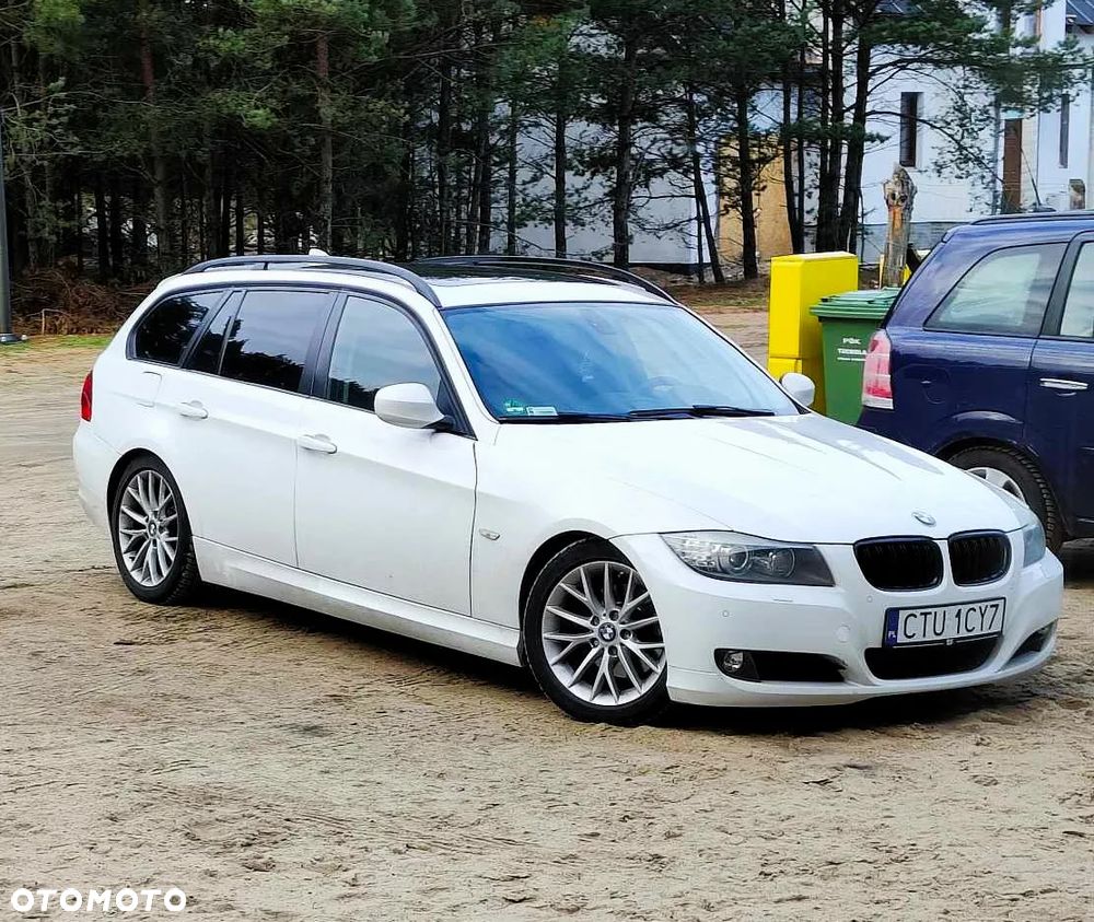 BMW Seria 3 320i - 1