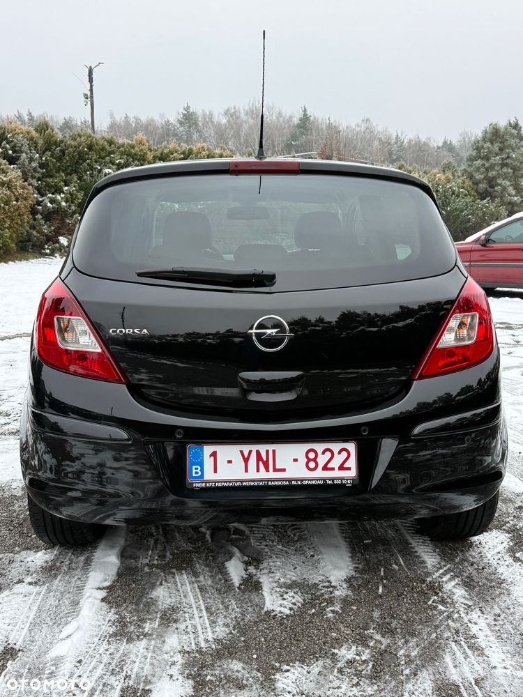 Opel Corsa 1.4 16V Innovation - 17