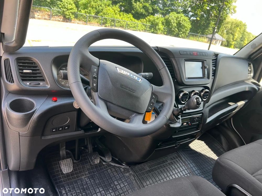 Iveco Daily 70C17 / Kontener / Winda / - 35