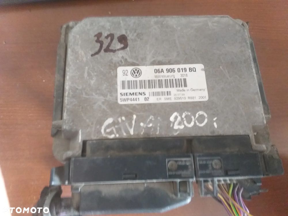STEROWNIK SILNIKA VW GOLF IV 06A906019BQ - 1