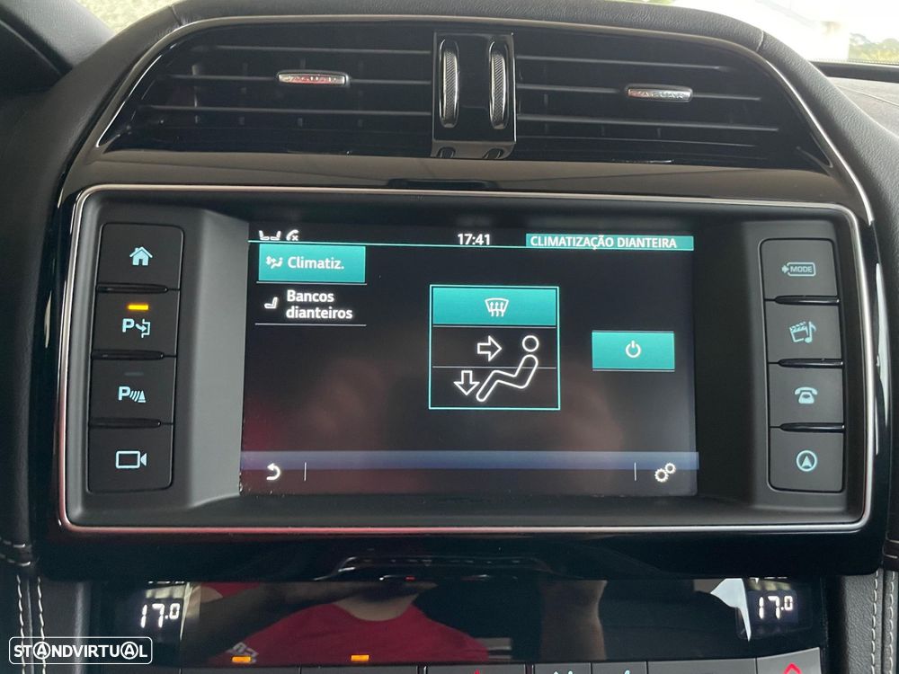 Jaguar F-Pace 2.0 i4D R-Sport Aut. - 24