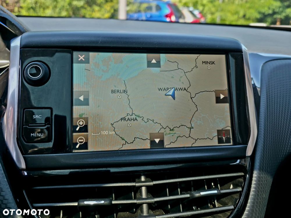 Peugeot 2008 1.2 Pure Tech GPF Allure S&S EAT6 - 12