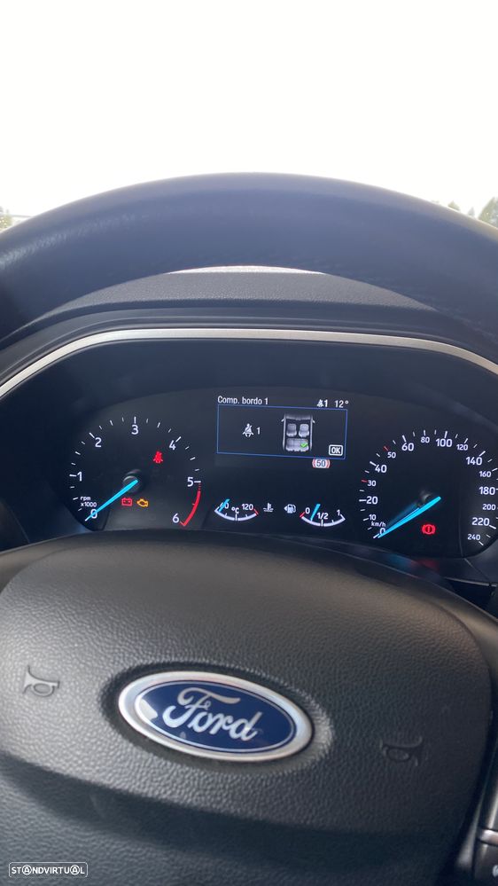 Ford Focus SW 1.5 TDCi EcoBlue Business - 2