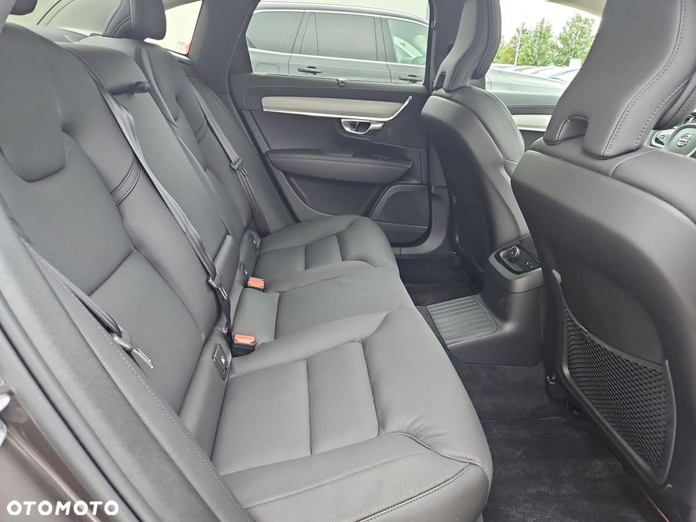 Volvo S90 - 12
