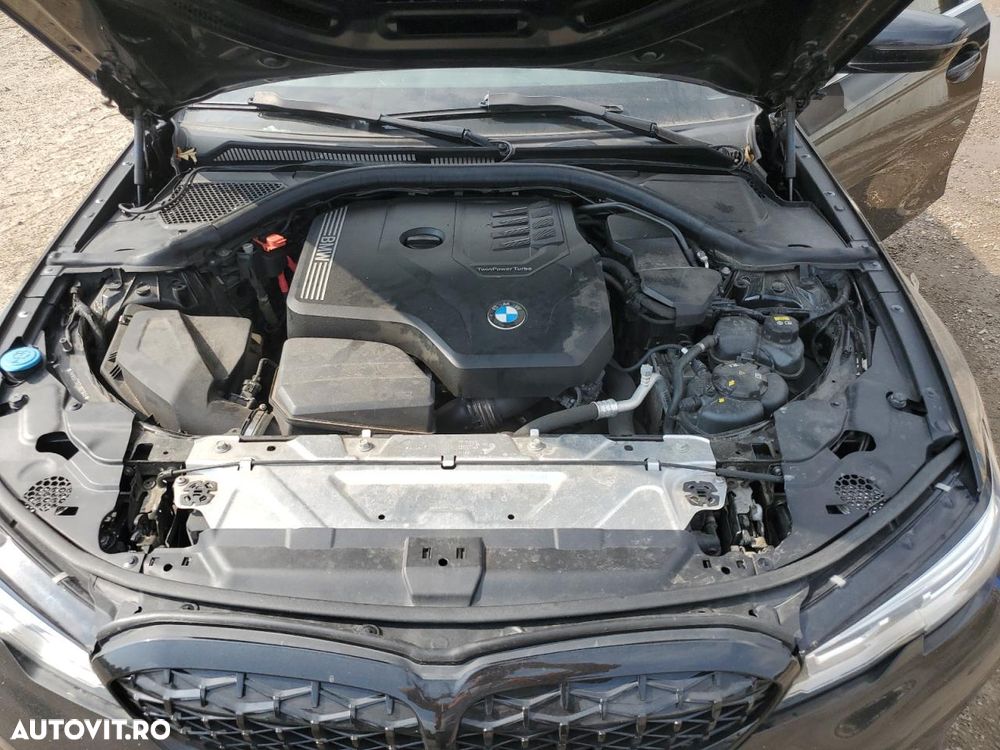 BMW Seria 3 330i Aut. Sport Line - 11